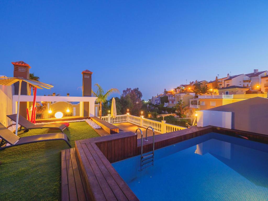 Gallery image of this property