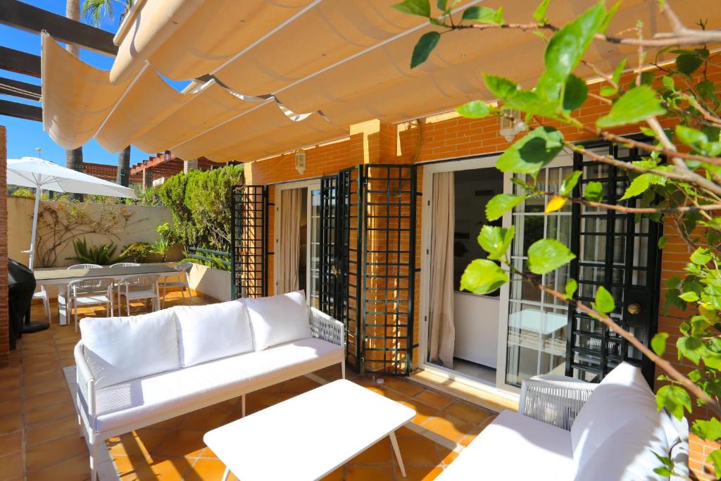 Gallery image of this property
