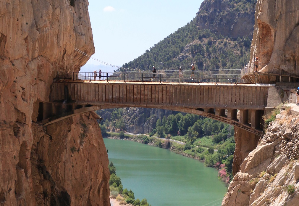 With Caminito del Rey tickets you also see the lakes near the King's Little Path