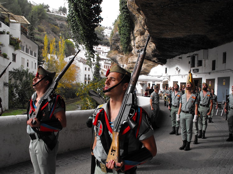 Parade of the Spanish Legion, Setenil de las Bodegas