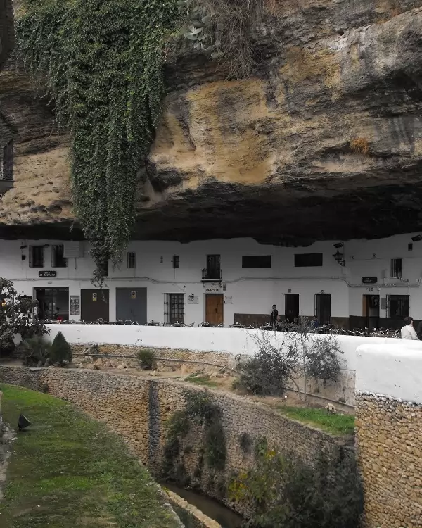 rent finca by Setenil de las Bodegas and Ronda, Andalucía, Spain