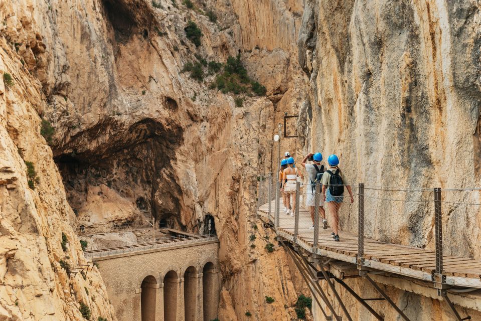 Through the gorge with your Caminito del Rey tickets