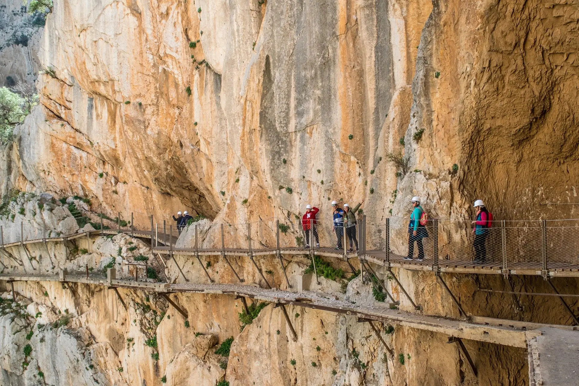 The old King´s Little Pathway is visible right below the new Caminito del Rey