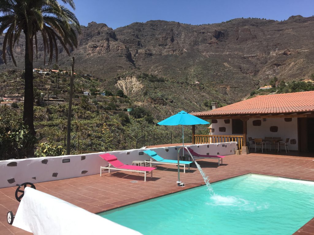Typical Canary Country House for 4-7 Persons In An Amazing Natural Setting And With Beautiful Views