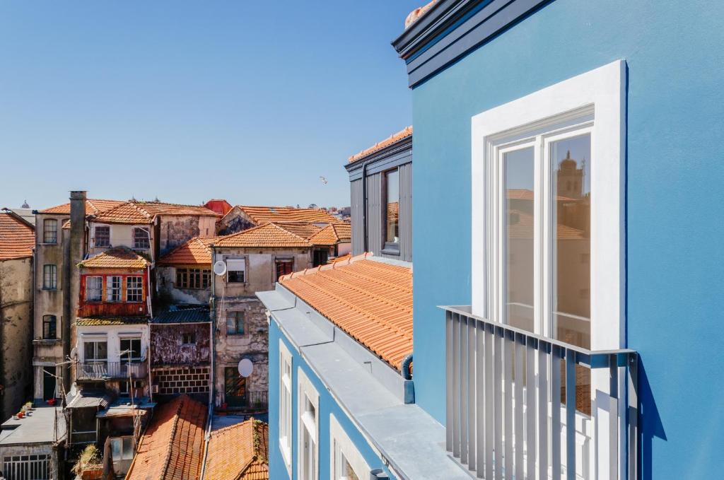 Unique places to stay away from the tourist zones of Porto